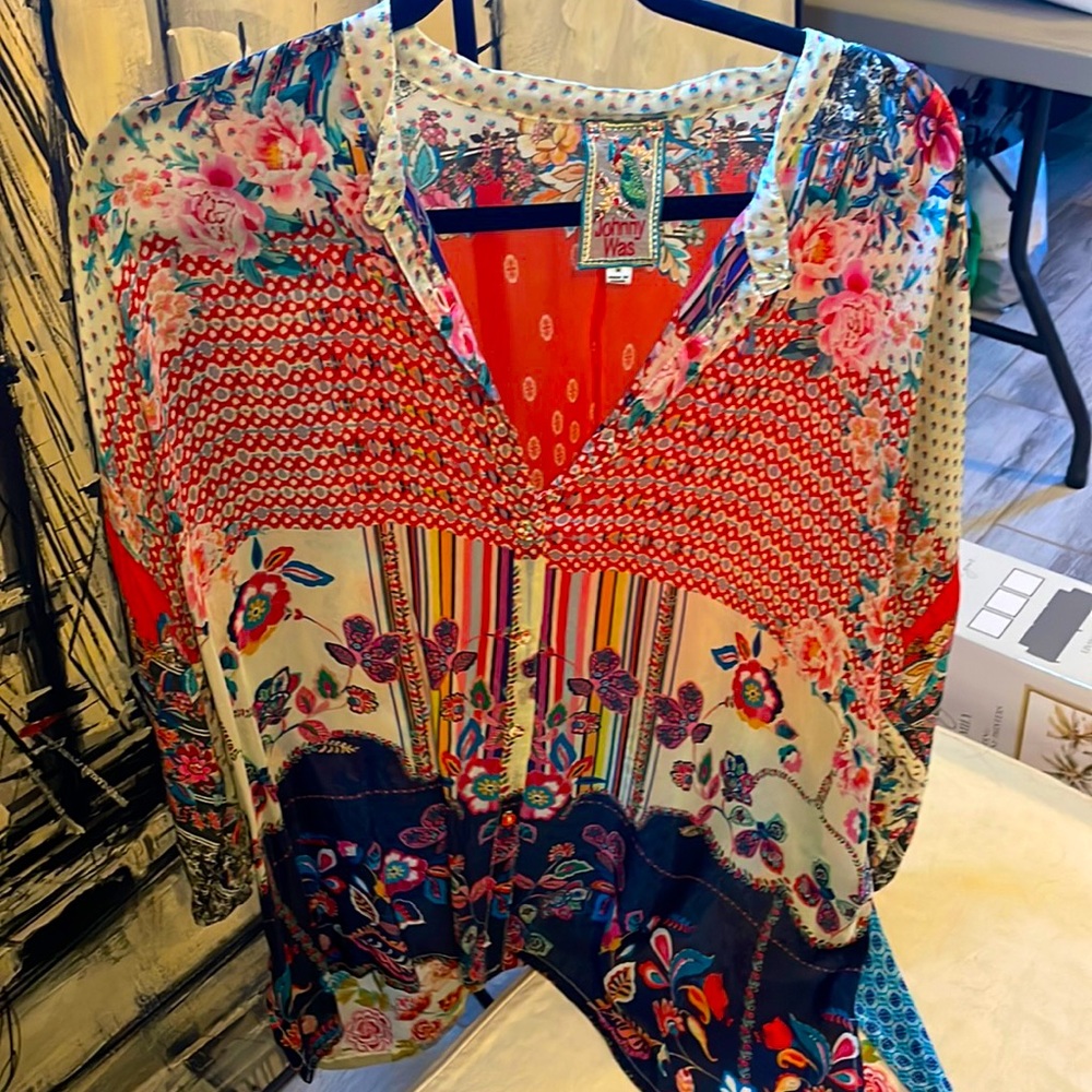 JOHNNY WAS Silky Blouse